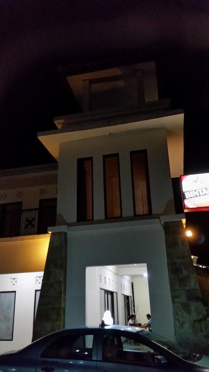סנגיגי Tempatku Indonesian Restaurant And Rooms מראה חיצוני תמונה