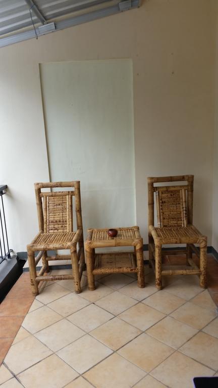 סנגיגי Tempatku Indonesian Restaurant And Rooms מראה חיצוני תמונה