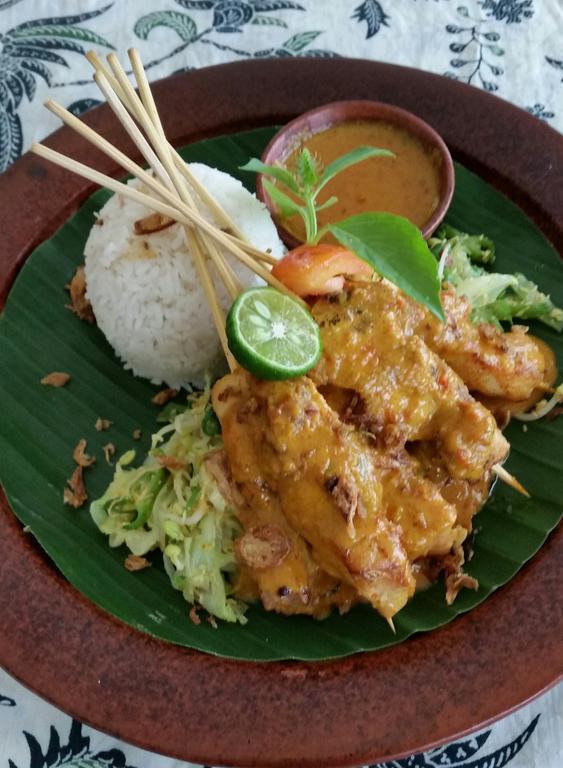 סנגיגי Tempatku Indonesian Restaurant And Rooms מראה חיצוני תמונה